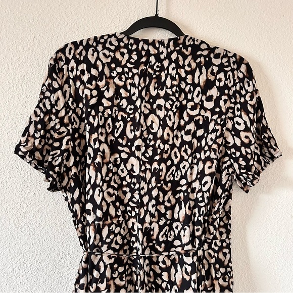 H&M Cheetah True Wrap Dress Women Size Large - Picture 7 of 9